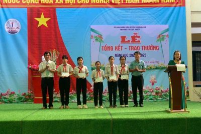 LỄ TỔNG KẾT NĂM HỌC 2024-2025 TRƯỜNG THCS LÊ KHIẾT